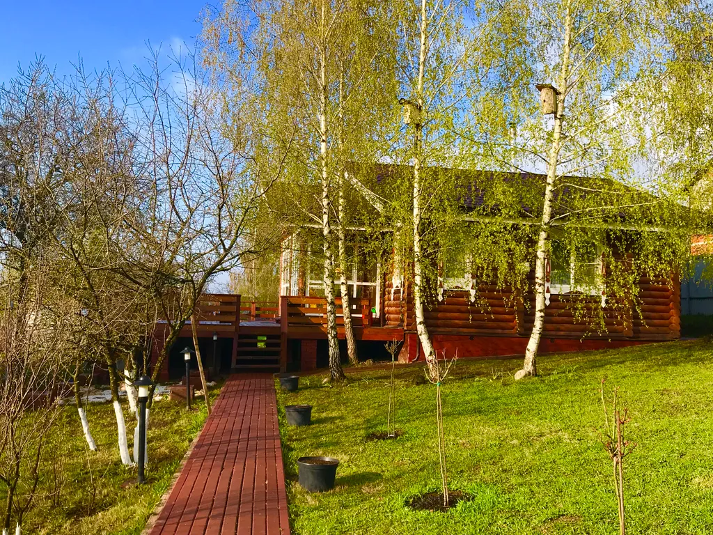 Коттедж Лада в черте города с сауной