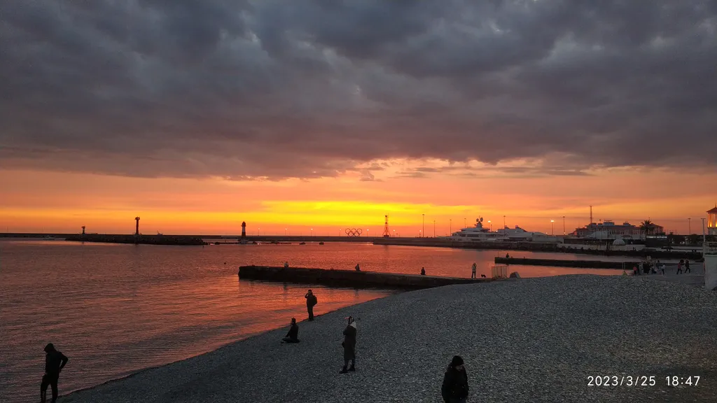 Квартира Квартира двухкомнатная на море в центр, две спальни, два санузла — Сочи