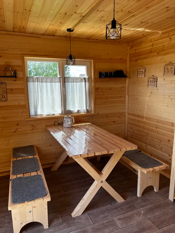 Уютный дом рядом с озером