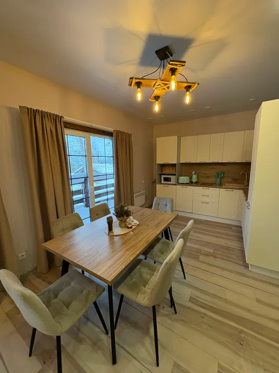 Апартамент с видом на горы