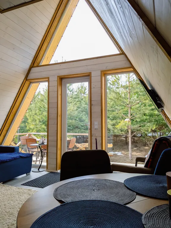 Уютный домик с чаном и баней в сосновом лесу