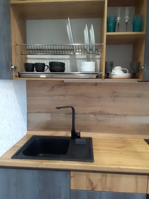 Современная квартира с кондиционером, с красивым видом на горы