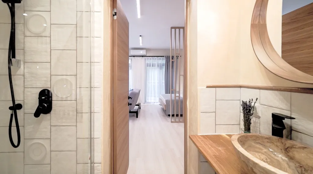 Апартамент с видом на бассейн