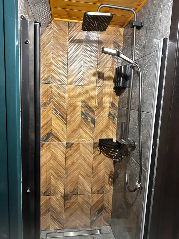 Darhaus домик с чаном в лесу