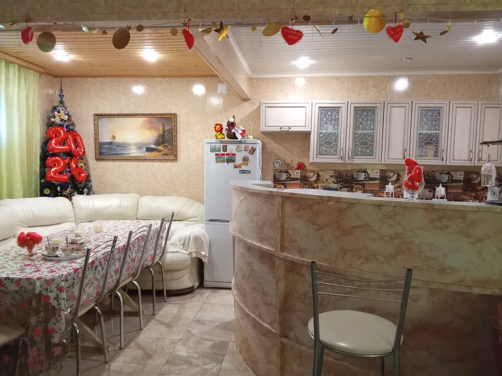 Уютный коттедж до 10 гостей с удобной локацией для торжеств и отдыха