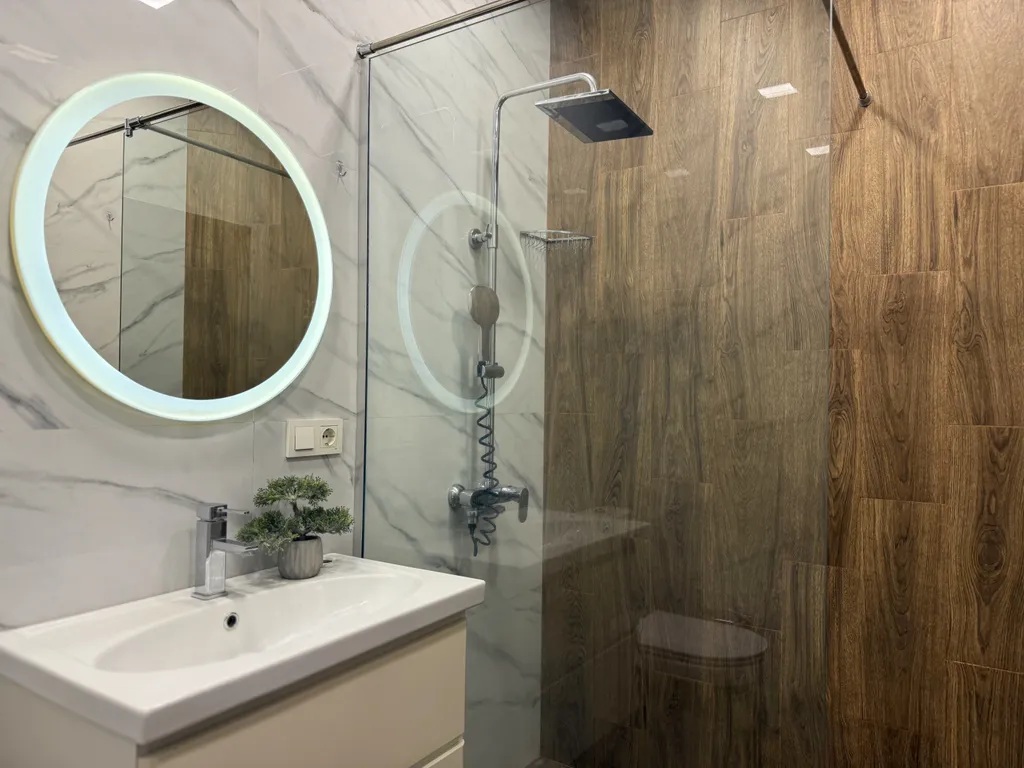 Уютный апартамент с 2 спальнями рядом с Сизнс парк