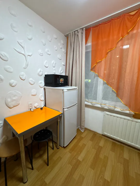 Уютная квартира на 10 лет октября