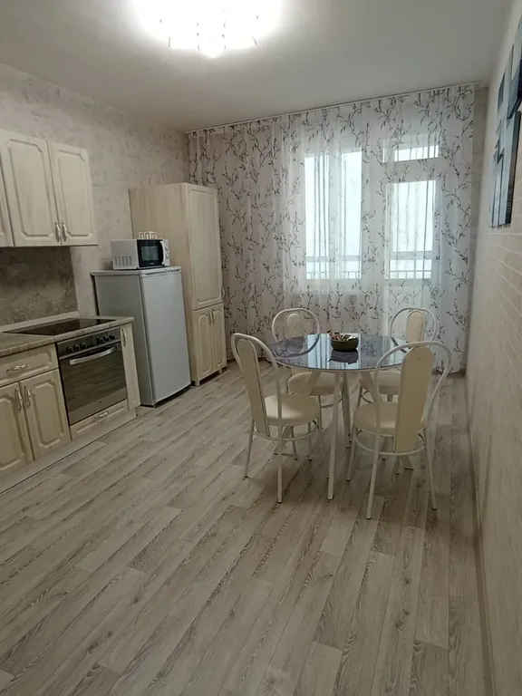 Квартира Однокомнатная квартира около ТЦ Планета — Красноярск