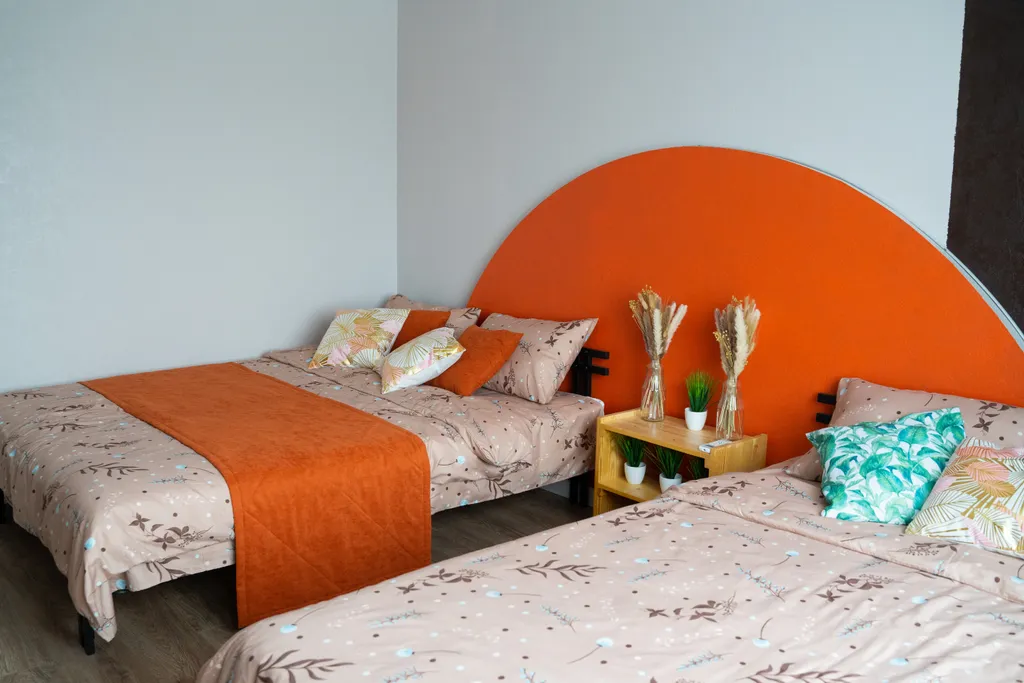 Дом на берегу реки