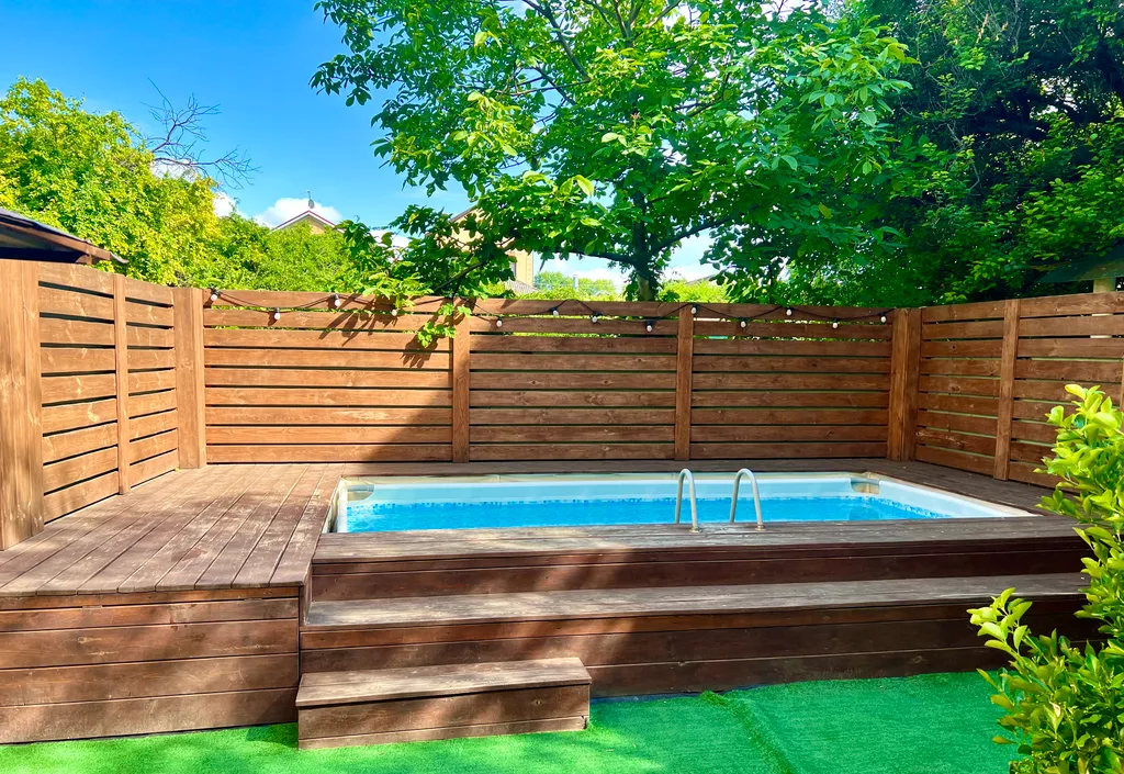 Квартира Дизайнерская двухкомнатная квартира с бассейном в центе Анапы — Анапа