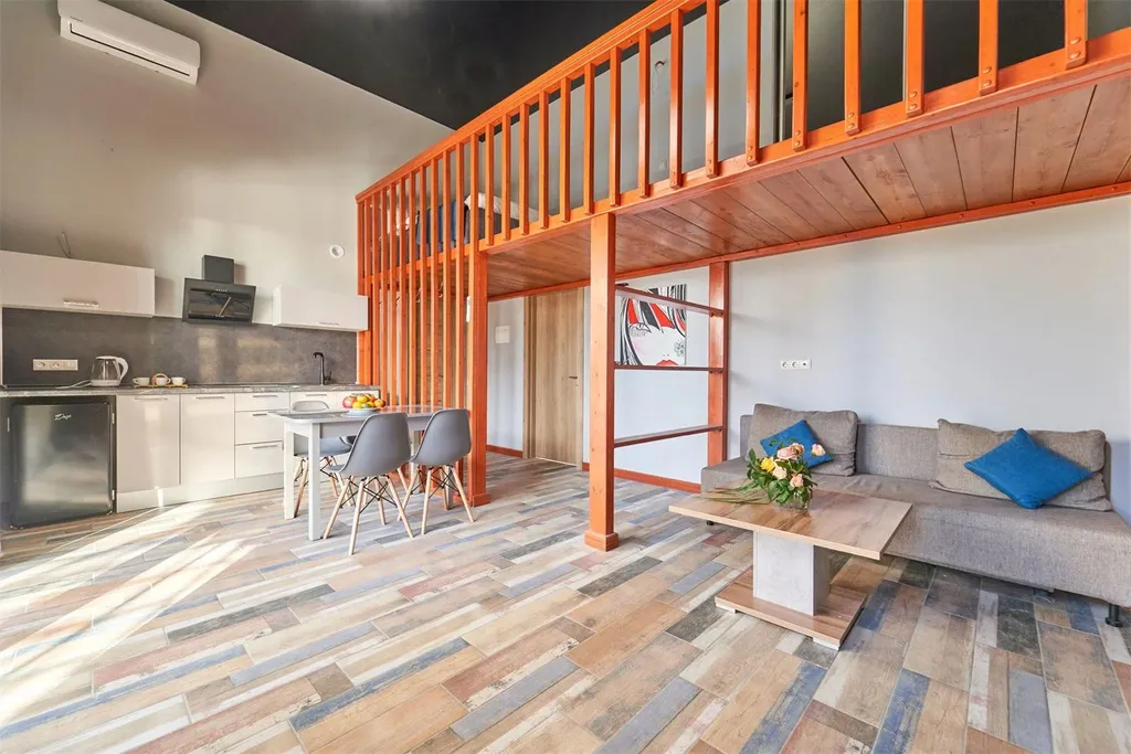 Квартира Двухуровневые апартаменты с выходом на теплый бассейн — Адлер