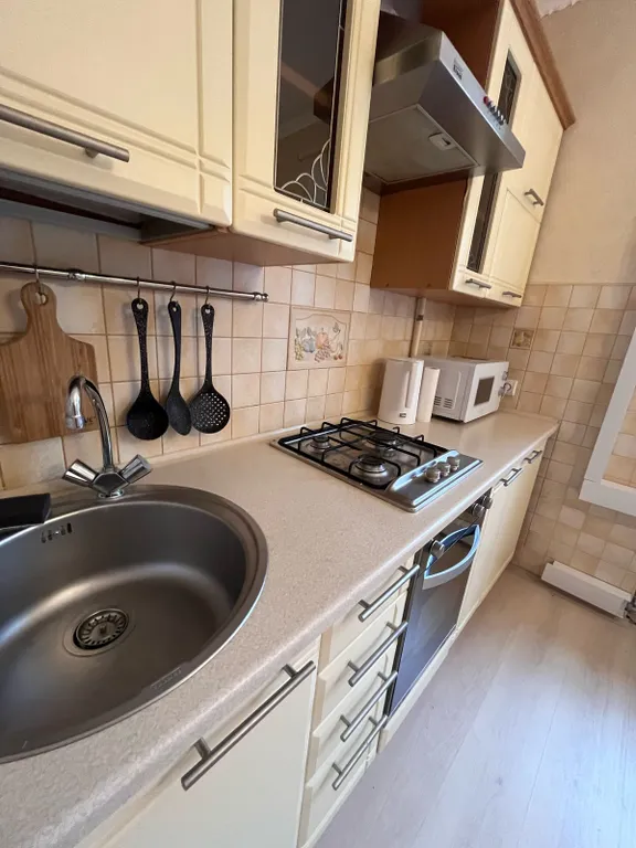 Квартира Квартира До моря 10 минут пешком , в центре прогулочной улицы с ресторанами — Светлогорск