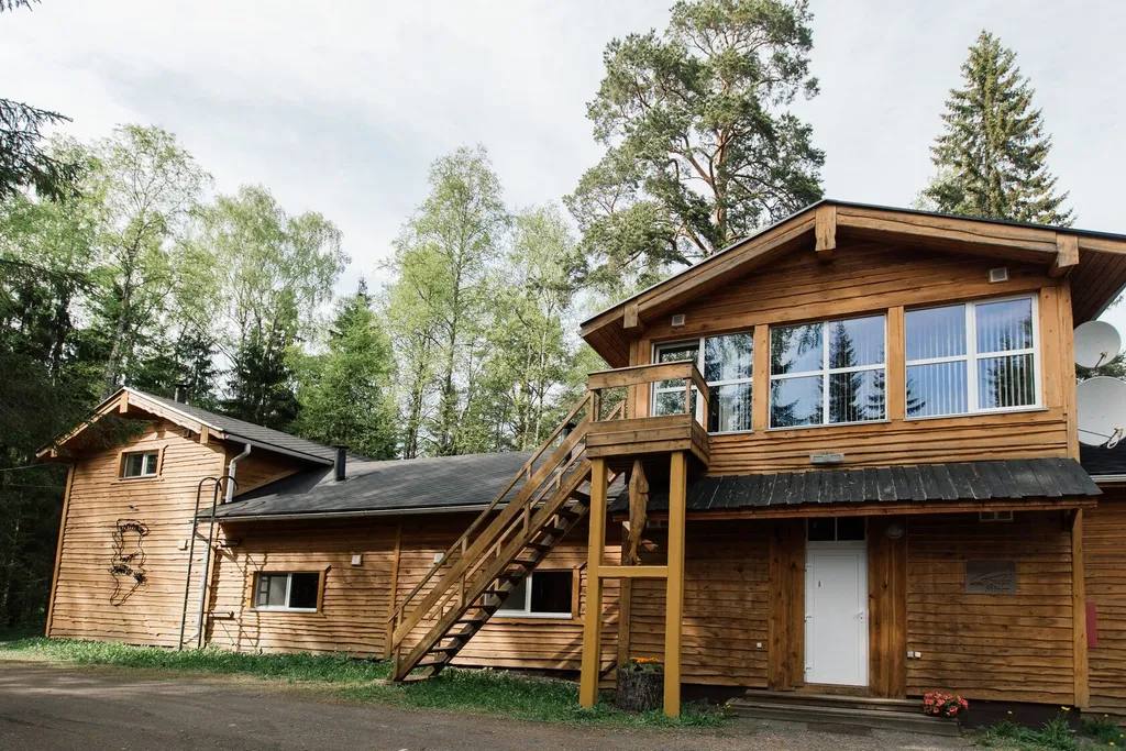 Квартира Уютные 4х-местные апартаменты на берегу озера с отдельным входом — Уя