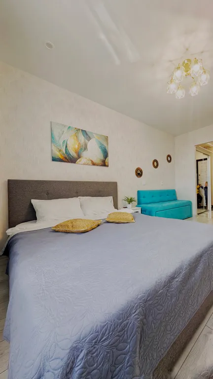 Видовая студия с большой лоджией, кондиционером и джакузи