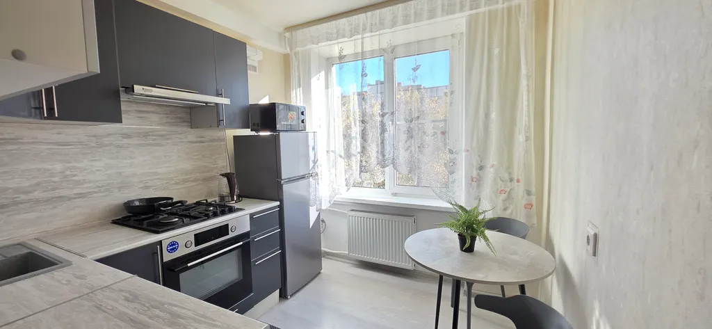 Квартира Двухкомнатная квартира с балконом — Колпино