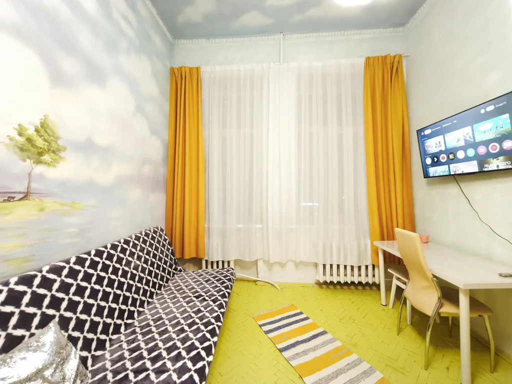 Квартира «Яркая комната» с ключом — аренда посуточно в Санкт-Петербург