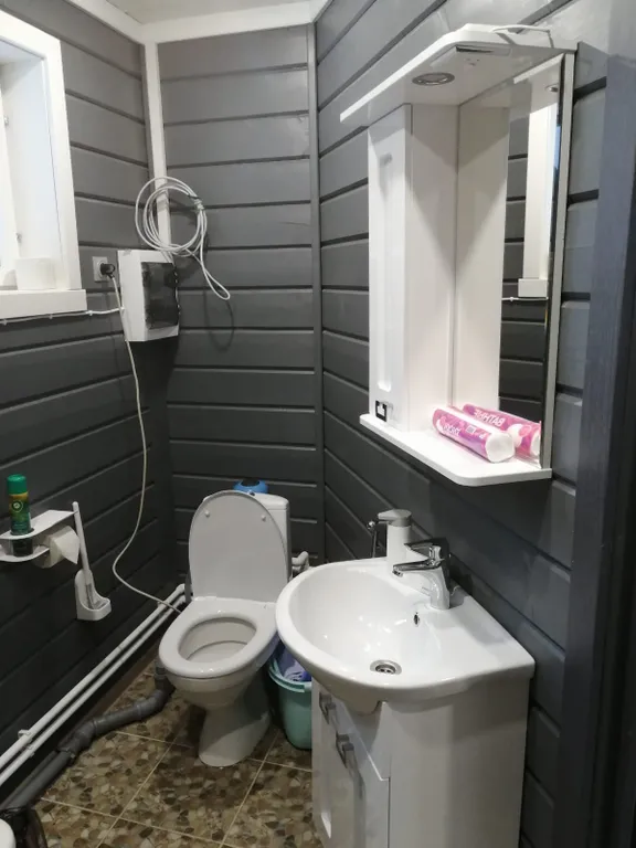 Уютный дом на берегу речки, в финском стиле