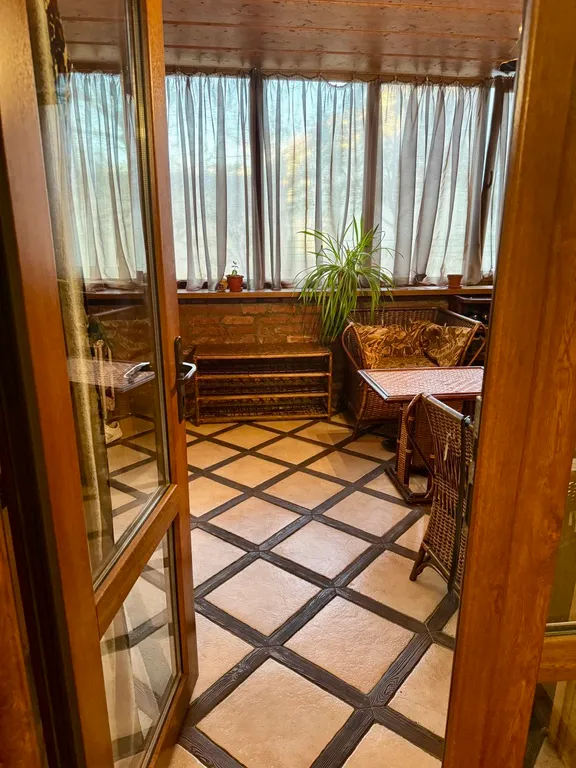 Двухуровневая квартира в центре города