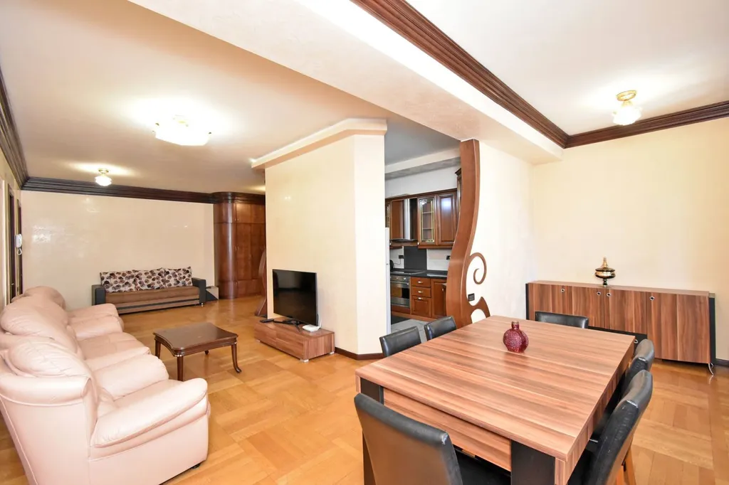 Уютная и просторная квартира в элитной новостройке в центре города