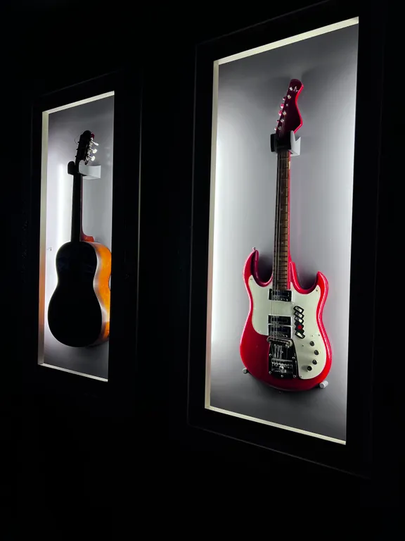 Дом с баней, садом, кинотеатром и парковкой на закрытой территории