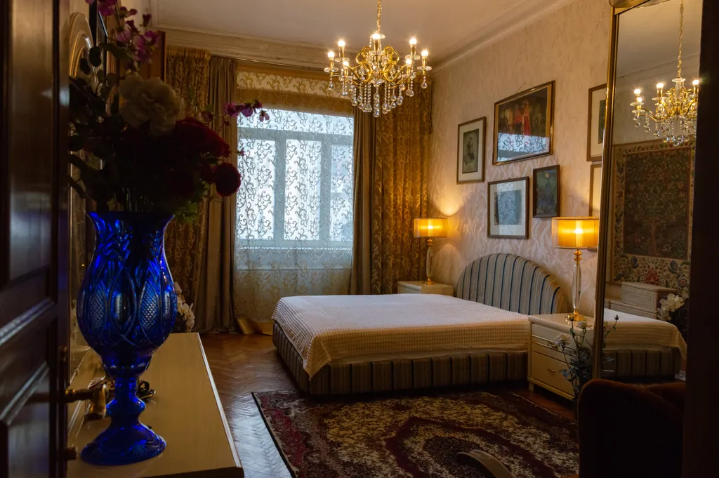 Атмосферная квартира в легендарном доме центра Минска