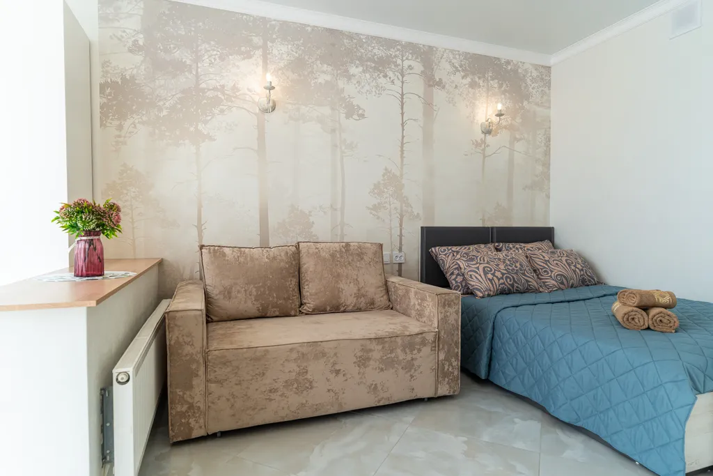 Стильная студия с потрясающим видом на море и город