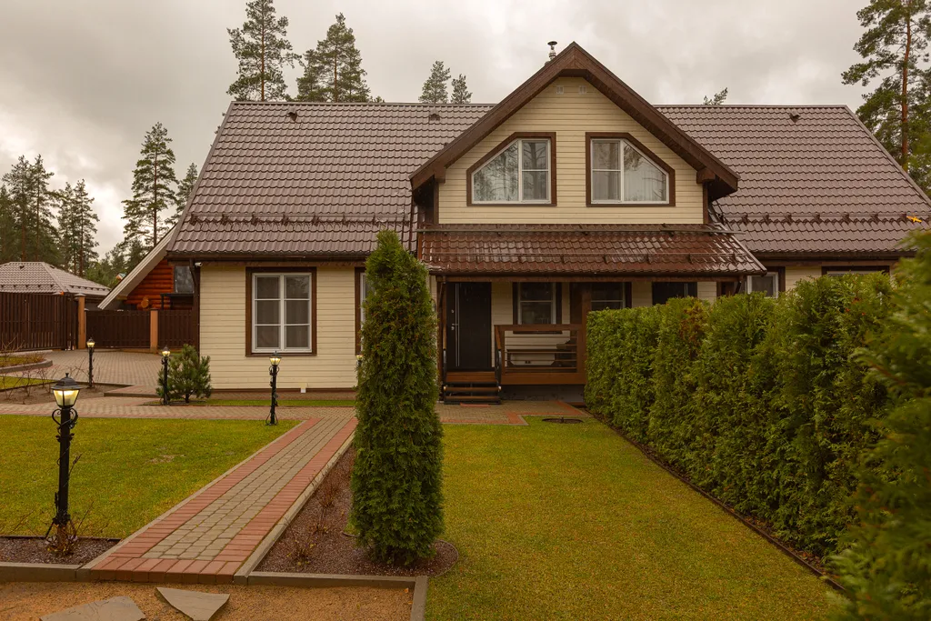 Дом в лесу рядом с озёрами и горнолыжными курортами