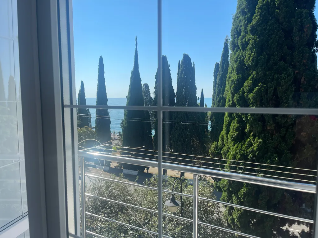 Апартаменты класса люкс с видом на море и горы в центре города