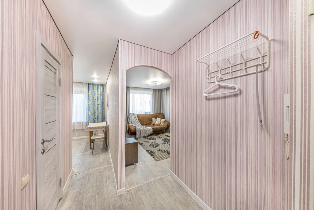 Квартира с новым оригинальным ремонтом, начало Комсомольского проспекта