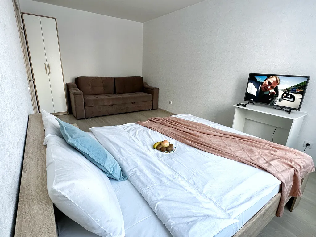 Лазурная - современная 1-комнатная квартира в ЖК Чистые пруды