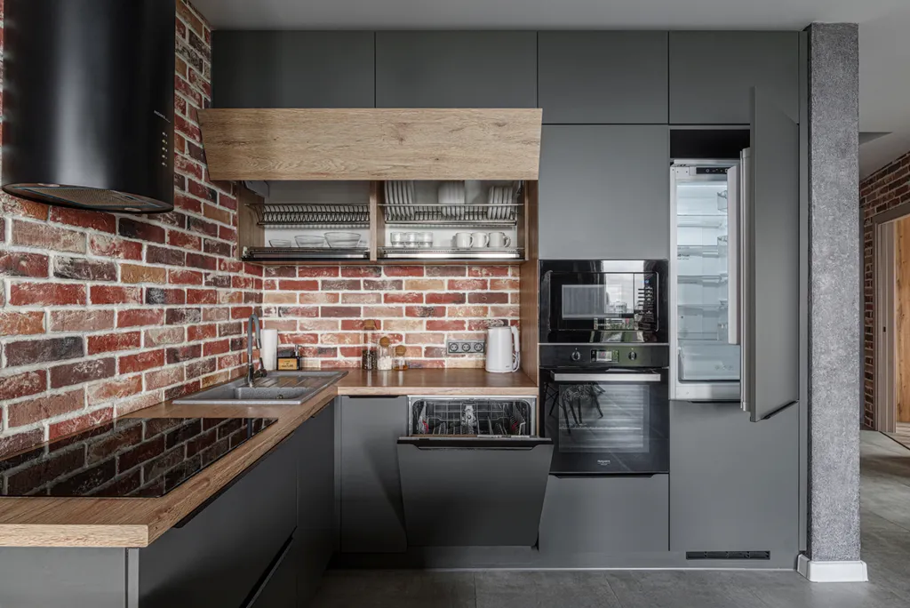 Просторная квартира с кухней-гостиной и панорамным видом