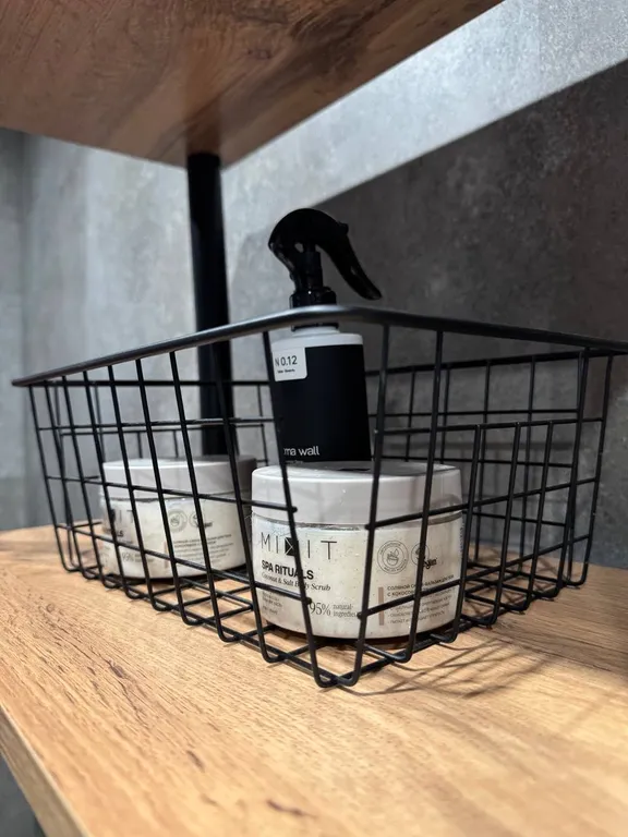 Новый стильный дом с купелью и сауной