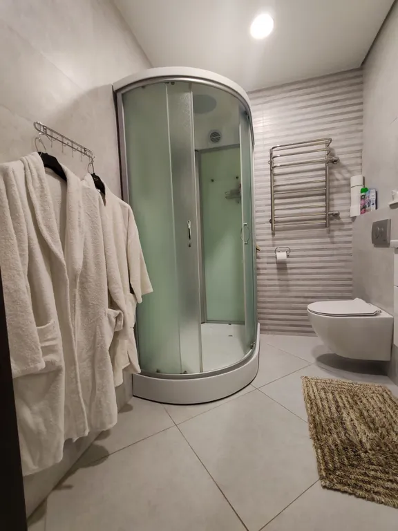 Евродвушка у метро Аэродромная с отдельной спальней