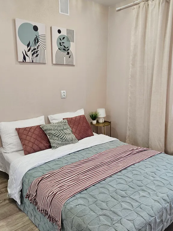 Уютная квартира в современном районе и рядом с лесом