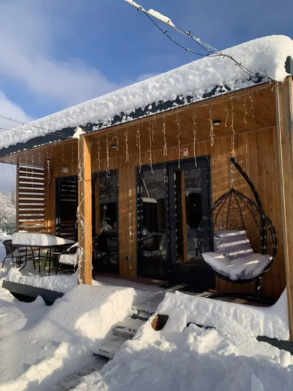 Коттедж Уютный домик в горах с бассейном — аренда посуточно в Хамышки