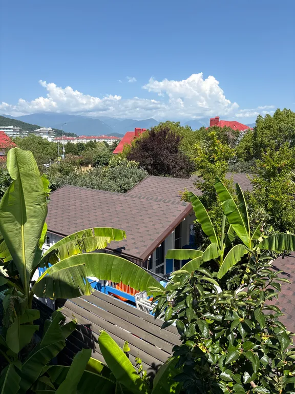 Квартира Делюкс, комната апартамент с балконом/террасой вид на горы, территорию — Сириус