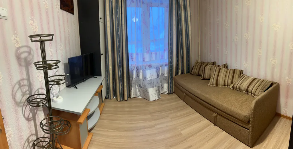 Теплая солнечная квартира