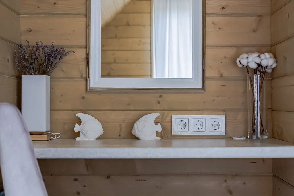 Дом у озера с чаном