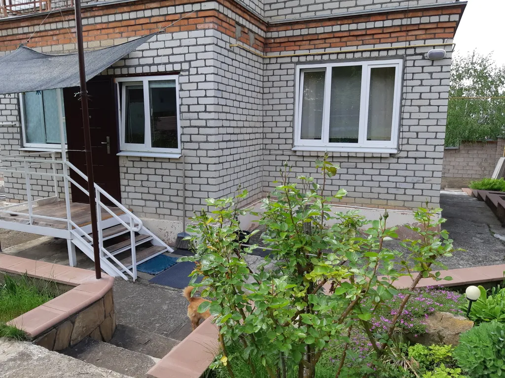 Уютная квартира на земле, сад, мангал, парковка