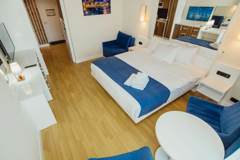 Апартаменты с видом на море, на первой линии