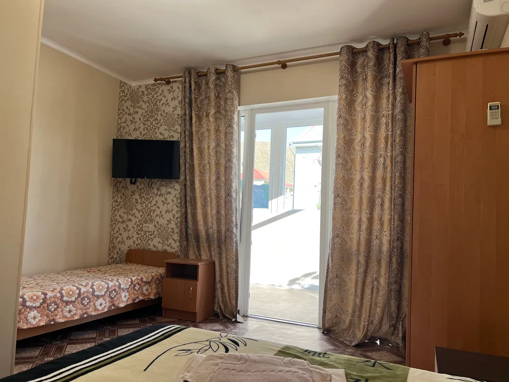 Двухкомнатный дом с кухней на 2 этаже