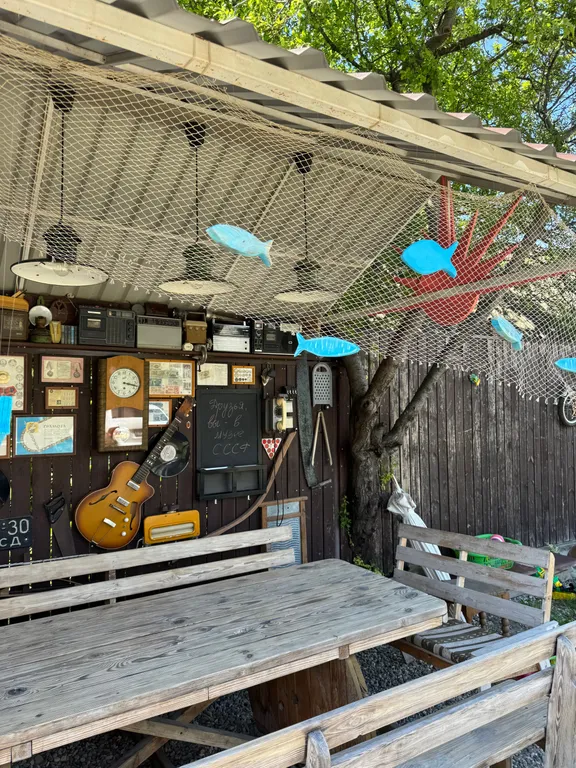 Домик с двуспальной кроватью и террасой