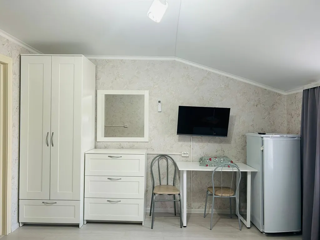 Квартира 3-х/4-х местный Стандарт на 3 этаже — Адлер