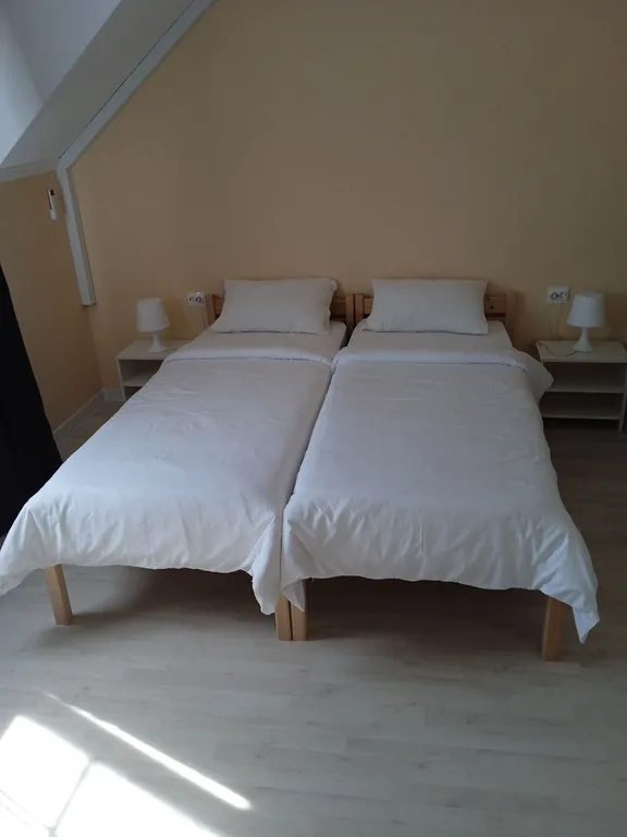 Квартира Квартира Уютный номер с комфортным односпальными кроватями — Кущёвская