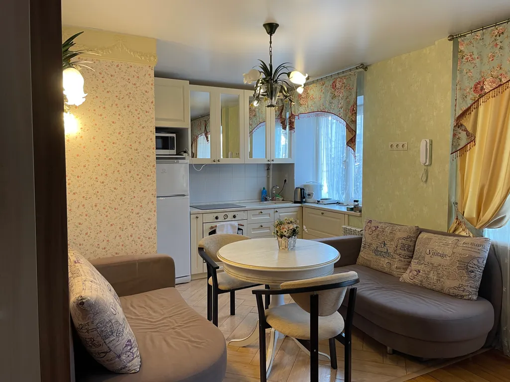 Уютная квартира в тихом центре Смоленска — аренда посуточно в Смоленск