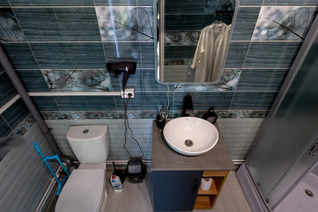 Уютный дом на лоне природы у лесной полосы