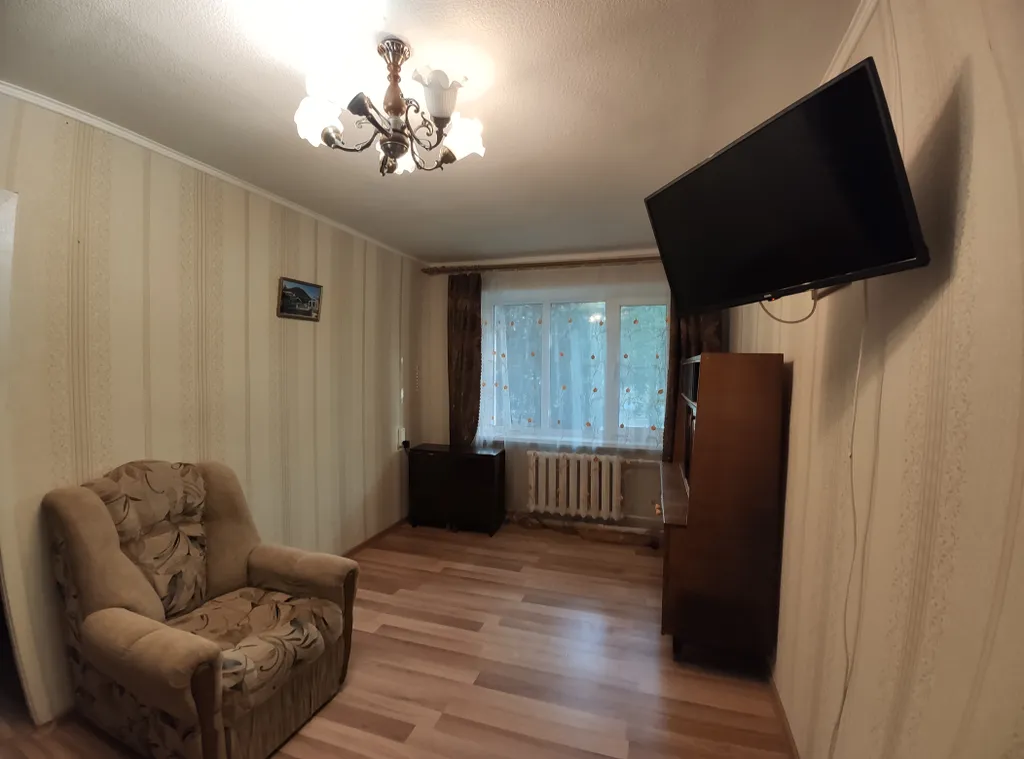 2к квартира рядом с парком — аренда посуточно в Ейск