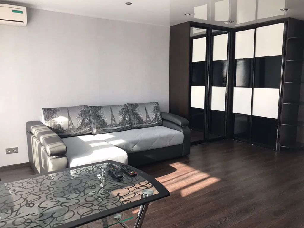 Уютная квартира в центре города с видом на центральную площадь