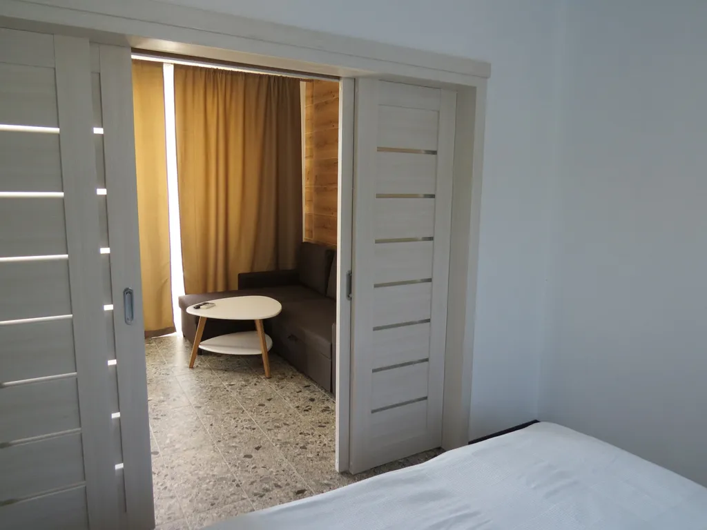 Квартира 2-комнатная Квартира — Кучугуры