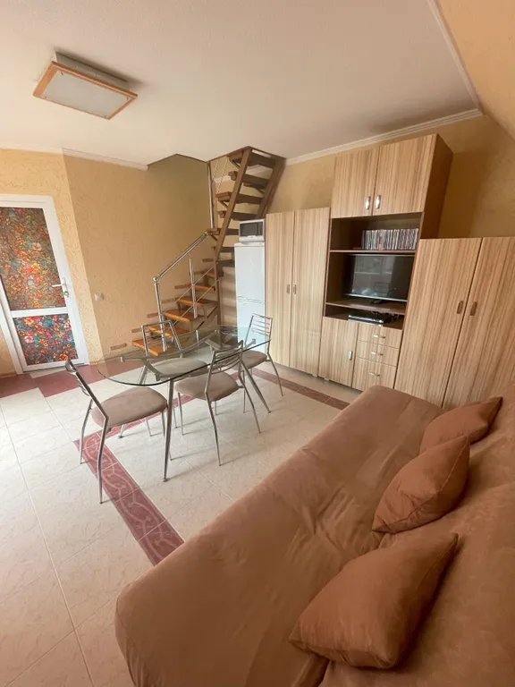 Апартаменты двухуровневые с балконом - 5 мест